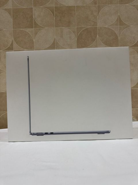 Apple MacBook Air M4 13-inch Sky Blue 16/256 gb — Bakı