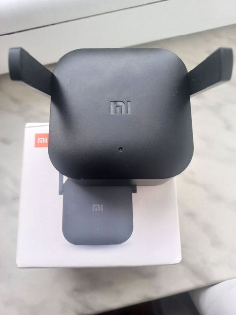Xiaomi Mi Wi‑Fi Range Extender Siqnal Gücləndirici - İki açılan — Bakı
