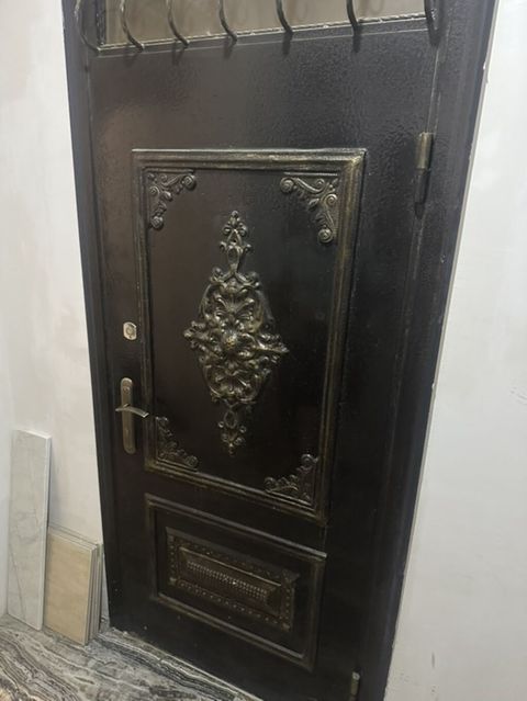 Metall qapı – dekorativ relyefli, klassik dizayn - Material: qalın — Bakı