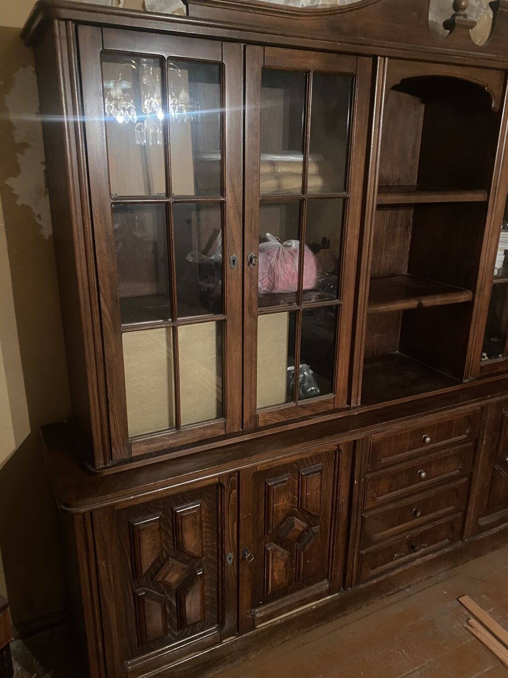 Qonağ otağı üçün mebel. Möhkəm, dözümlü ağac materialındandır. Qırığı — Mebel, Masazır (2)