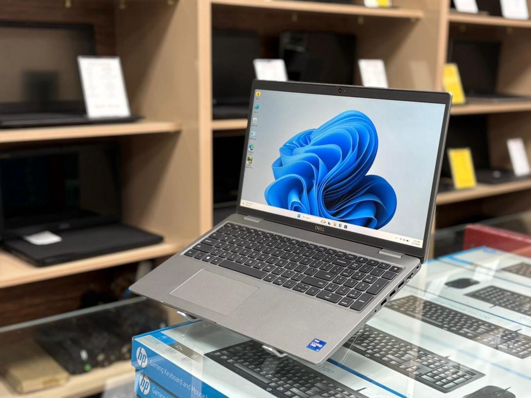 Noutbuk Dell Precision 3560 — Elektronika, Bakı (3)