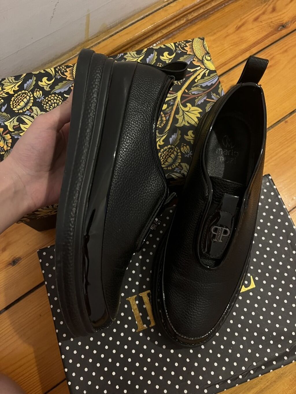 Qadın ayaqqabısı – qara slip-on model Razmer 39 45 azn ə alınıb — Şəxsi əşyalar, Bakı (3)