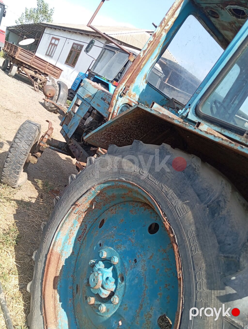 Minsk MTZ-50/52 seriyasından mavi rəngli tək kabinalı traktor — Traktorlar, Biləsuvar (3)