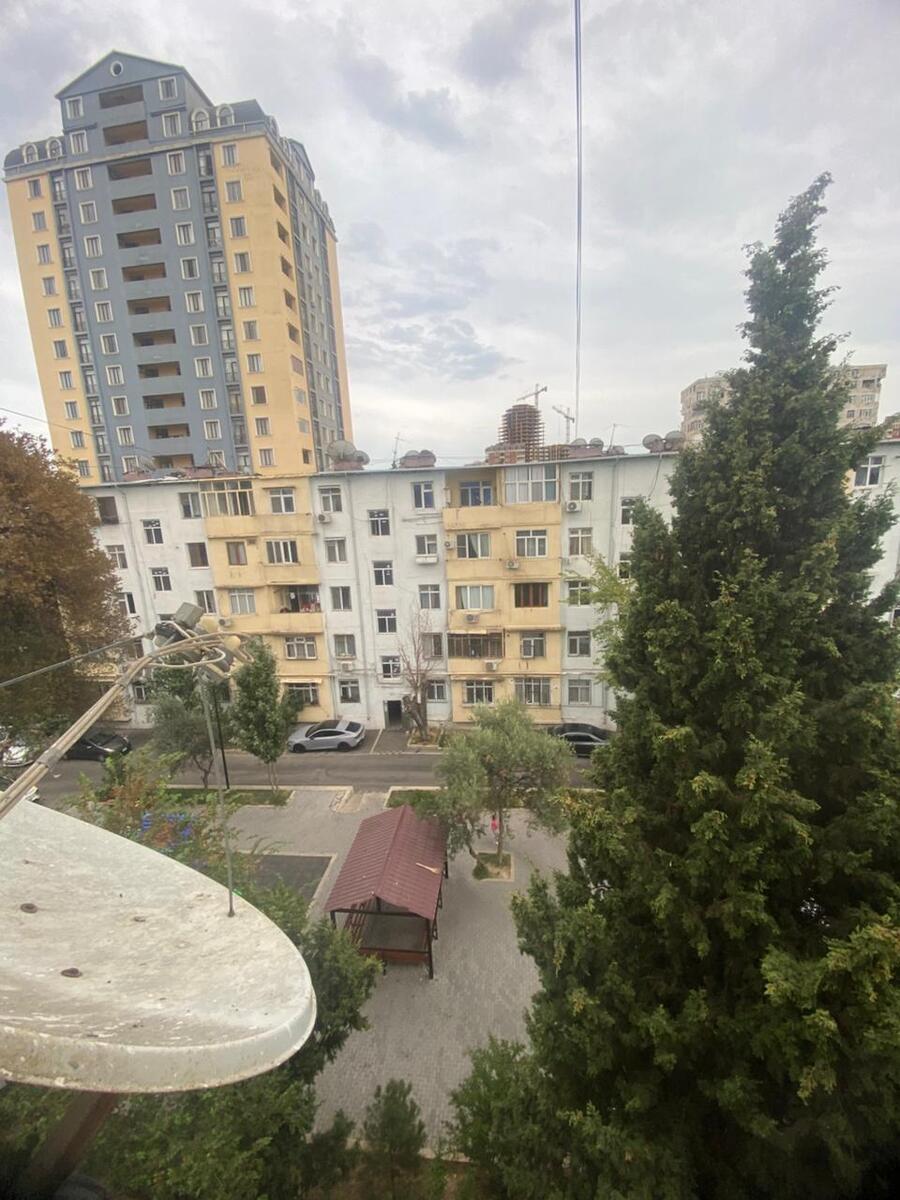Satılır 1 otaqlı köhnə tikili 35 m² — Mənzil, Bakı (11)
