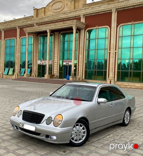 Mercedes E 200, 2.2 L, 1999 il, 257 481 km