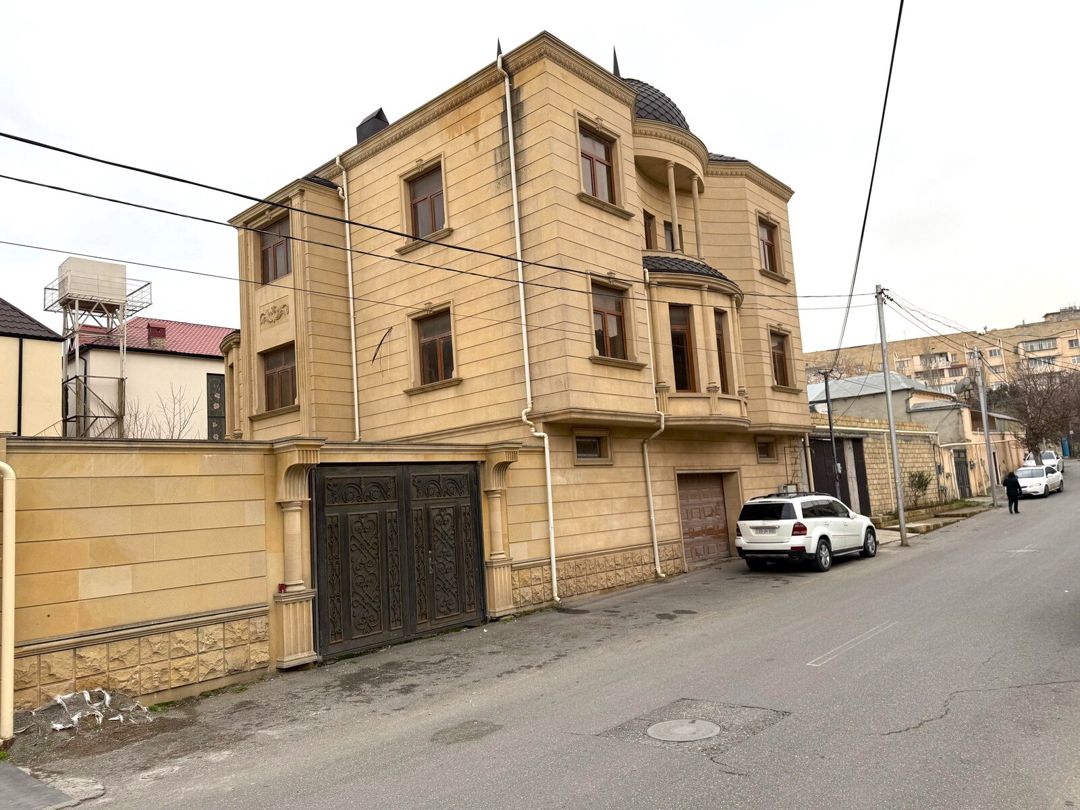 Satılır 8 otaqlı həyət evi/bağ evi 650 m² — Ev, villa, Bakı