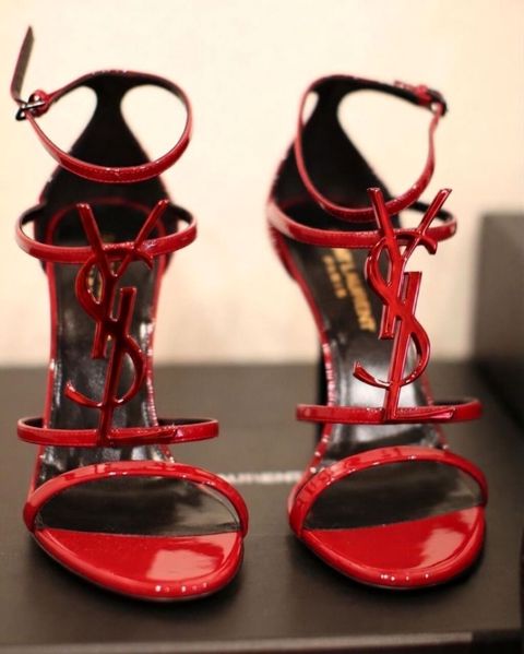 Saint Laurent Paris qadın sandal - Model: YSL monoqram detallı zərif — Masazır