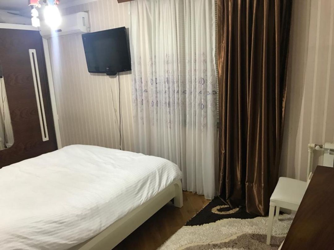 İcarəyə verilir 2 otaqlı köhnə tikili 60 m² — Mənzil, Bakı (7)