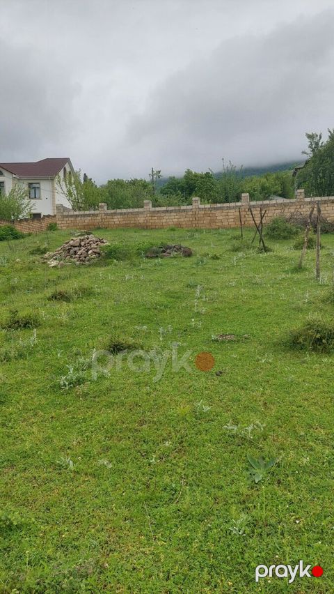 5 sot torpaq sahəsi, Qımıl k