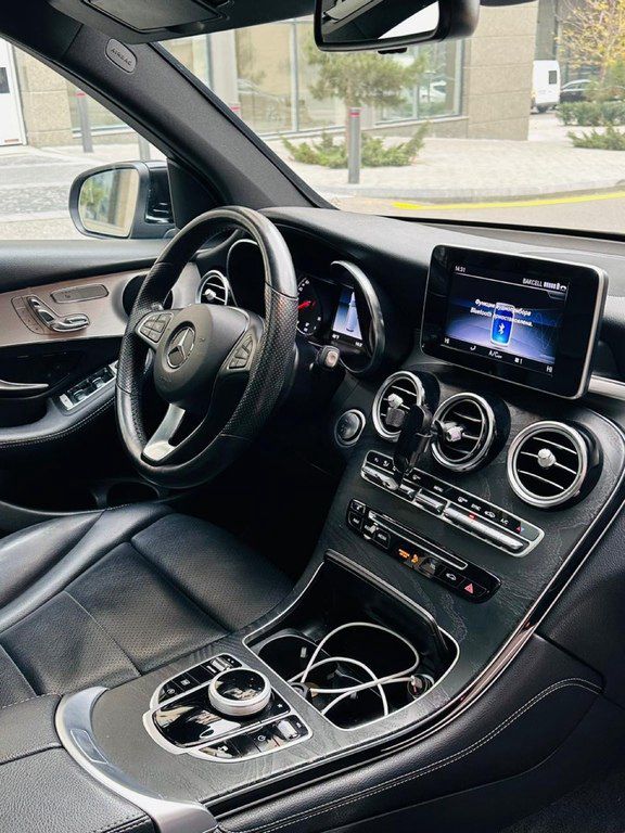 Mercedes GLC 300 4MATIC, 2.0 L, 2018 il, 82 000 km — Avtomobillər, Bakı (7)