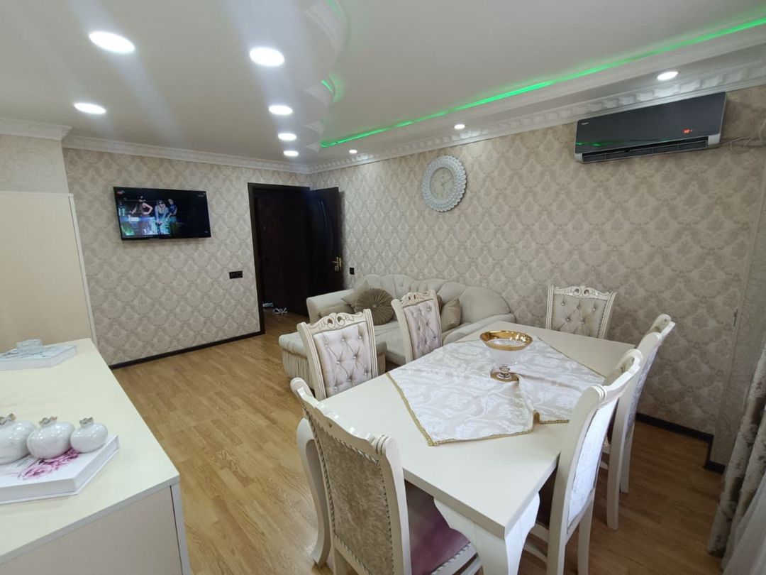 Satılır 2 otaqlı köhnə tikili 68 m² — Mənzil, Bakı (3)