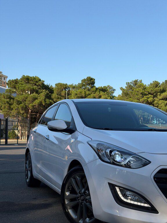 Hyundai i30, 1.6 L, 2015 il, 197 000 km — Avtomobillər, Sumqayıt (4)