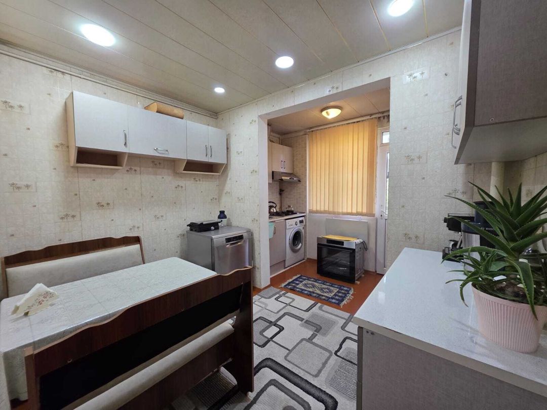 Satılır 2 otaqlı köhnə tikili 60 m² — Mənzil, Bakı (5)