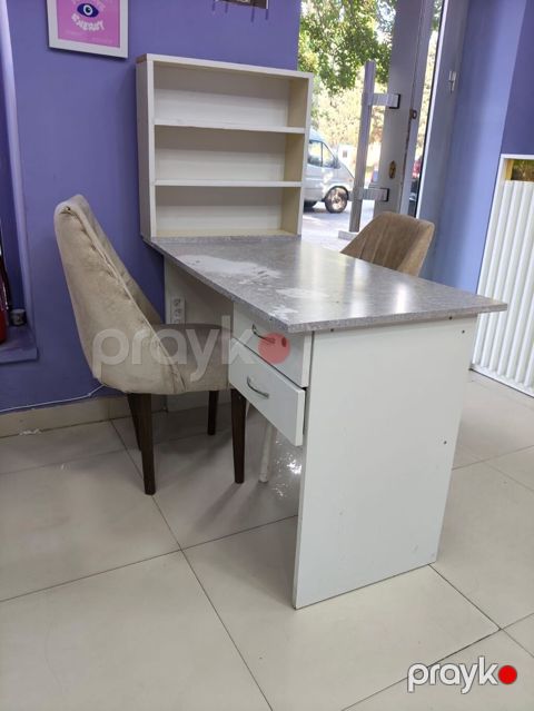 Düz masa, Siyirməli, Polkalı, Laminat — Digah