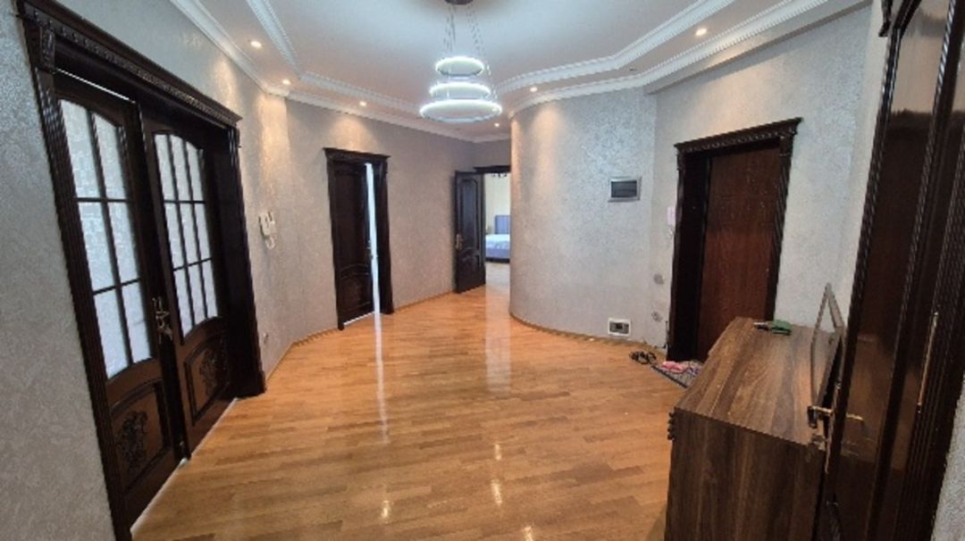 İcarəyə verilir 3 otaqlı yeni tikili 165 m² — Mənzil, Bakı (10)