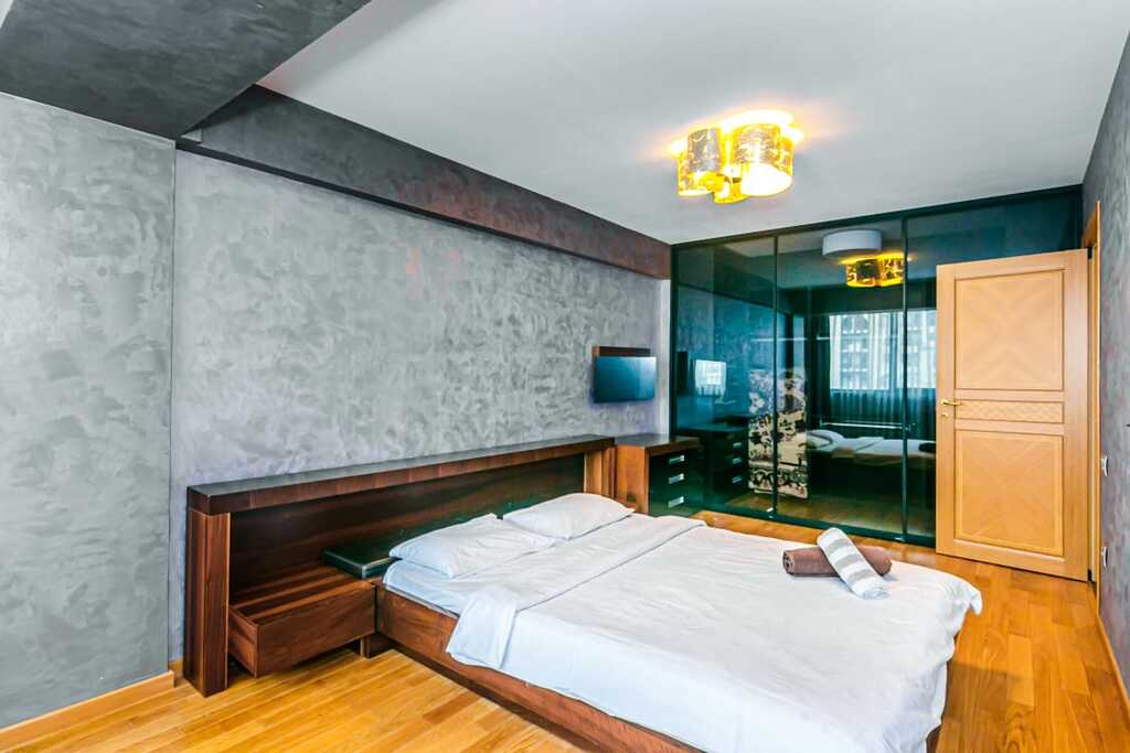 İcarəyə verilir 2 otaqlı köhnə tikili 88 m² — Mənzil, Bakı (11)