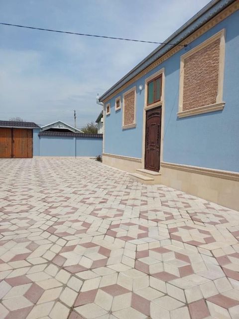 İcarəyə verilir 4 otaqlı həyət evi/bağ evi 140 m² — Qəbələ