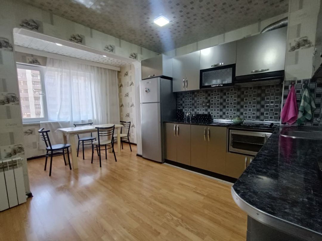 Satılır 2 otaqlı köhnə tikili 68 m² — Mənzil, Bakı (5)