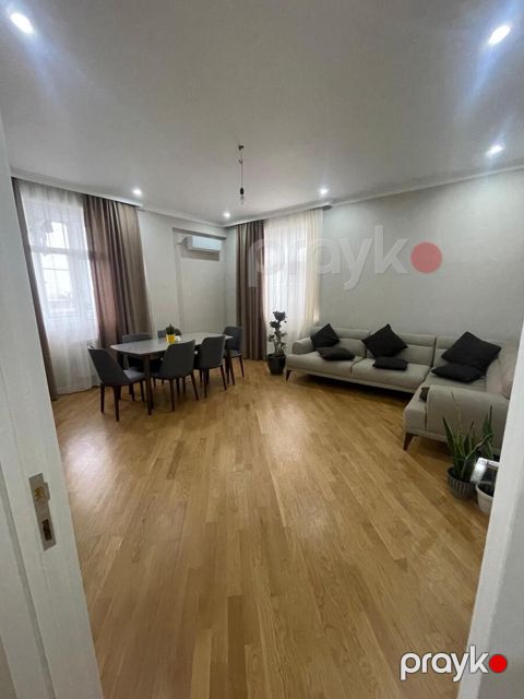 İcarəyə verilir 3 otaqlı yeni tikili 145 m²
