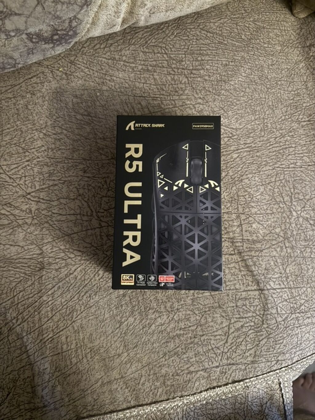 Attack Shark R5 Ultra oyun siçanı Xüsusiyyətlər: - Sensor: PAW3395 — Elektronika, Digah (2)