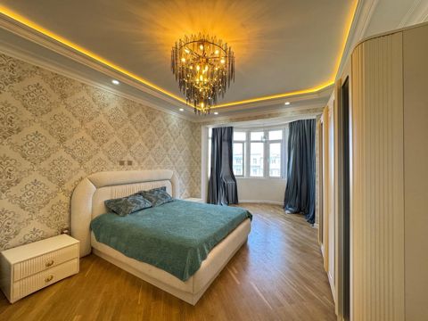 Satılır 4 otaqlı yeni tikili 210 m² — Bakı