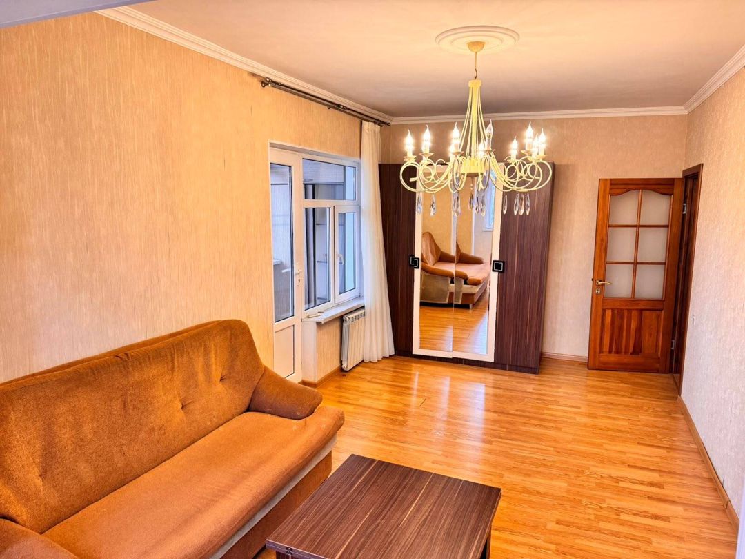 Satılır 1 otaqlı köhnə tikili 40 m² — Mənzil, Bakı