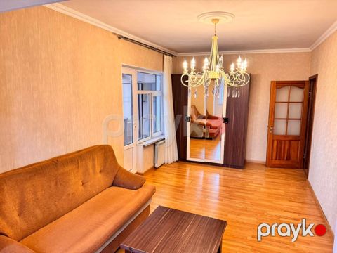 Satılır 1 otaqlı köhnə tikili 40 m²