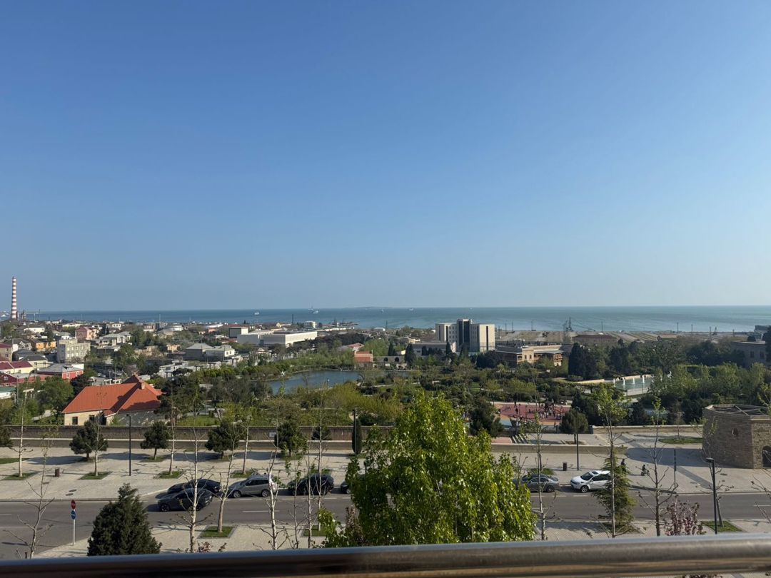 Satılır 4 otaqlı yeni tikili 185 m² — Mənzil, Bakı (6)