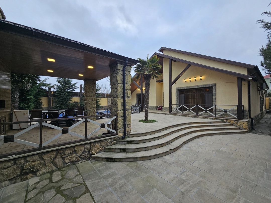 Satılır 4 otaqlı həyət evi/bağ evi 220 m² — Ev, villa, Bakı (3)