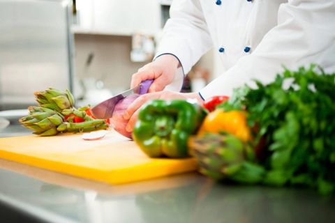 Salat və qəlyanaltı ustası tələb olunur — Bakı
