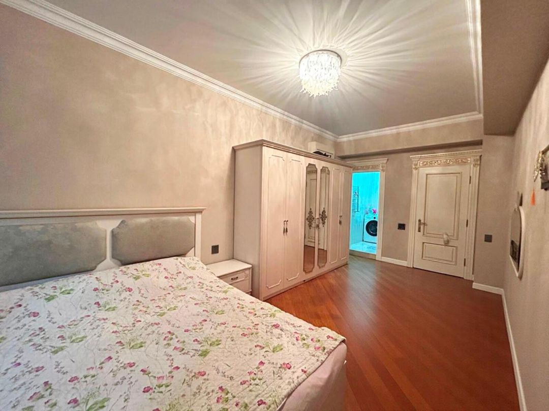 Satılır 5 otaqlı yeni tikili 210 m² — Mənzil, Bakı (10)