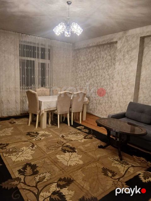 İcarəyə verilir 3 otaqlı yeni tikili 130 m²