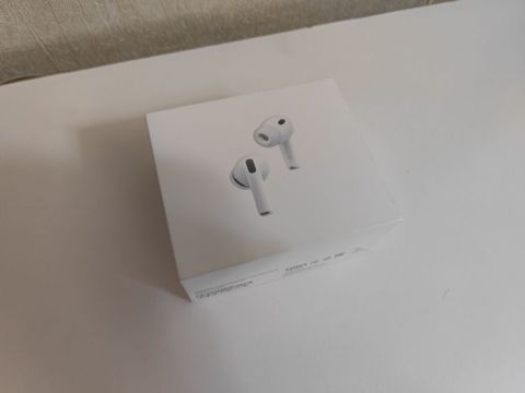 Apple AirPods Pro 3 .Hec istitade olunmayib sadece yoxlamaq ucun — Bakı