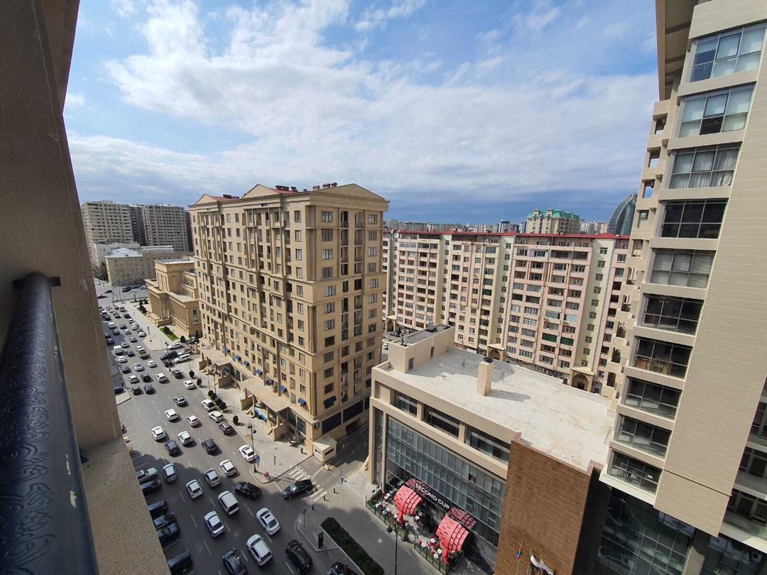 İcarəyə verilir 4 otaqlı yeni tikili 307 m² — Mənzil, Bakı (8)