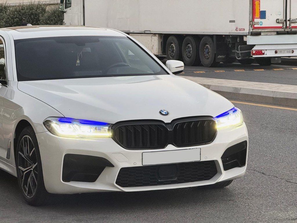 BMW 530e, 2.0 L, 12 kWh, 2018 il, 135 000 km — Avtomobillər, Bakı (4)