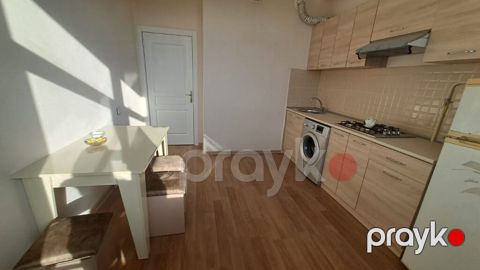 1 otaqlı mənzil – işıqlı və səliqəli planlama - Ayrı mətbəx: taxta