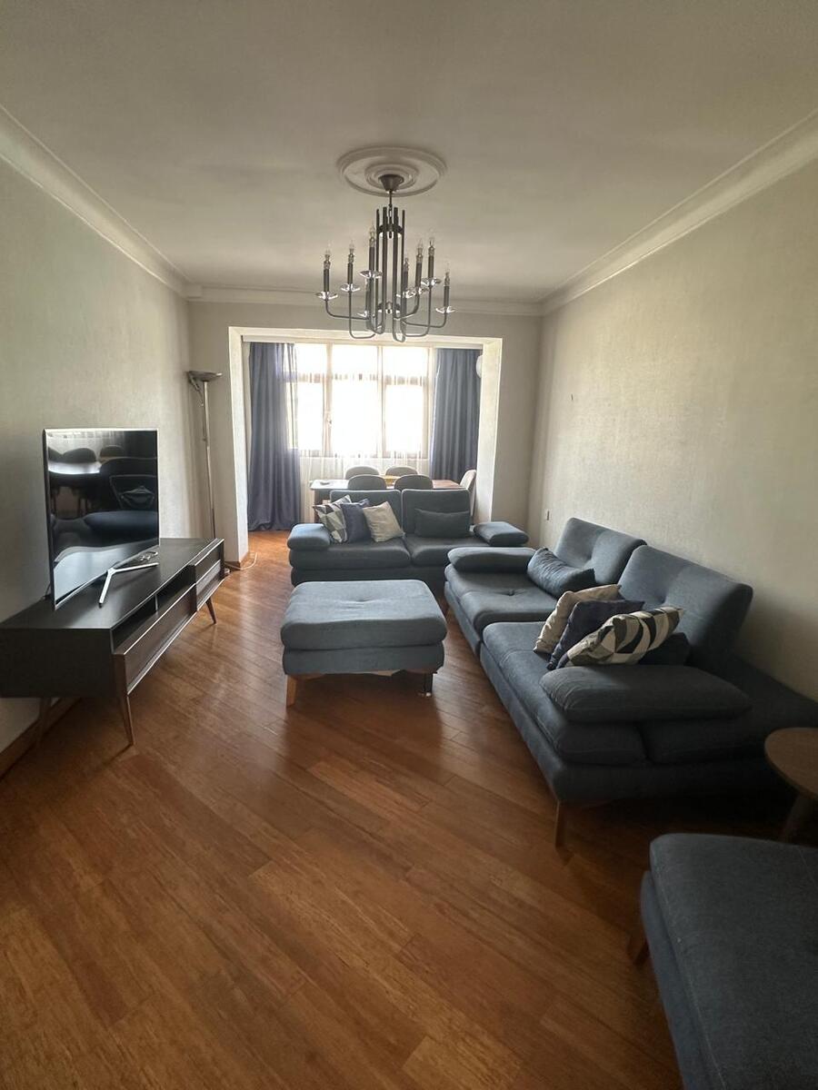 İcarəyə verilir 3 otaqlı köhnə tikili 80 m² — Mənzil, Bakı