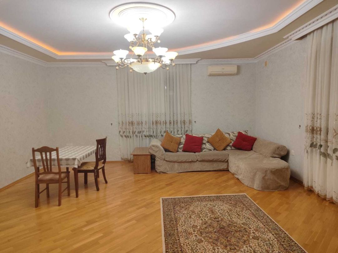 Satılır 8 otaqlı həyət evi/bağ evi 550 m² — Ev, villa, Bakı (3)