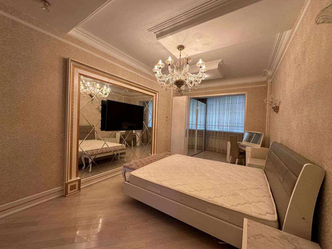 Satılır 6 otaqlı yeni tikili 420 m² — Mənzil, Bakı (10)
