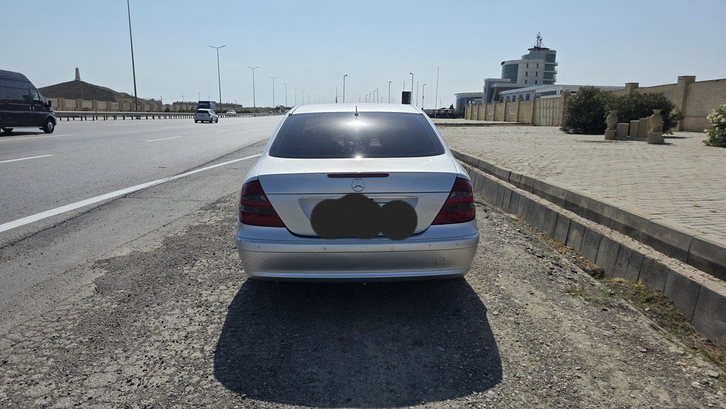 Mercedes E 270, 2.7 L, 2002 il, 276 000 km — Avtomobillər, Bakı (2)
