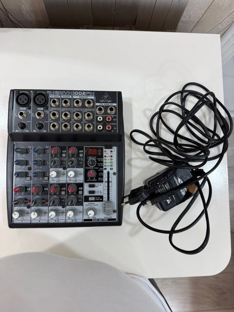 Behringer1002 pult mikşeri — Bakı