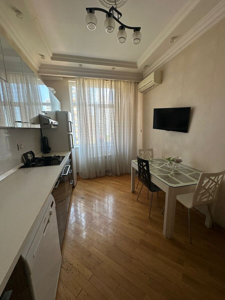 İcarəyə verilir 3 otaqlı yeni tikili 145 m² — Mənzil, Bakı (9)