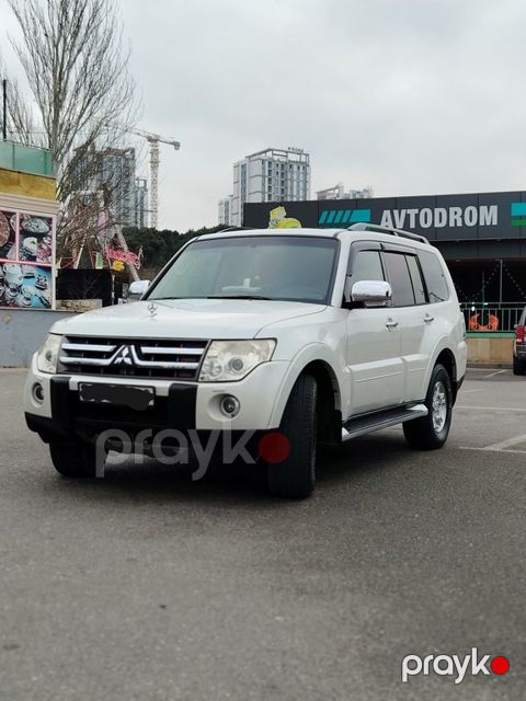 Mitsubishi Pajero, 3.0 L, 2007 il, 190 000 km