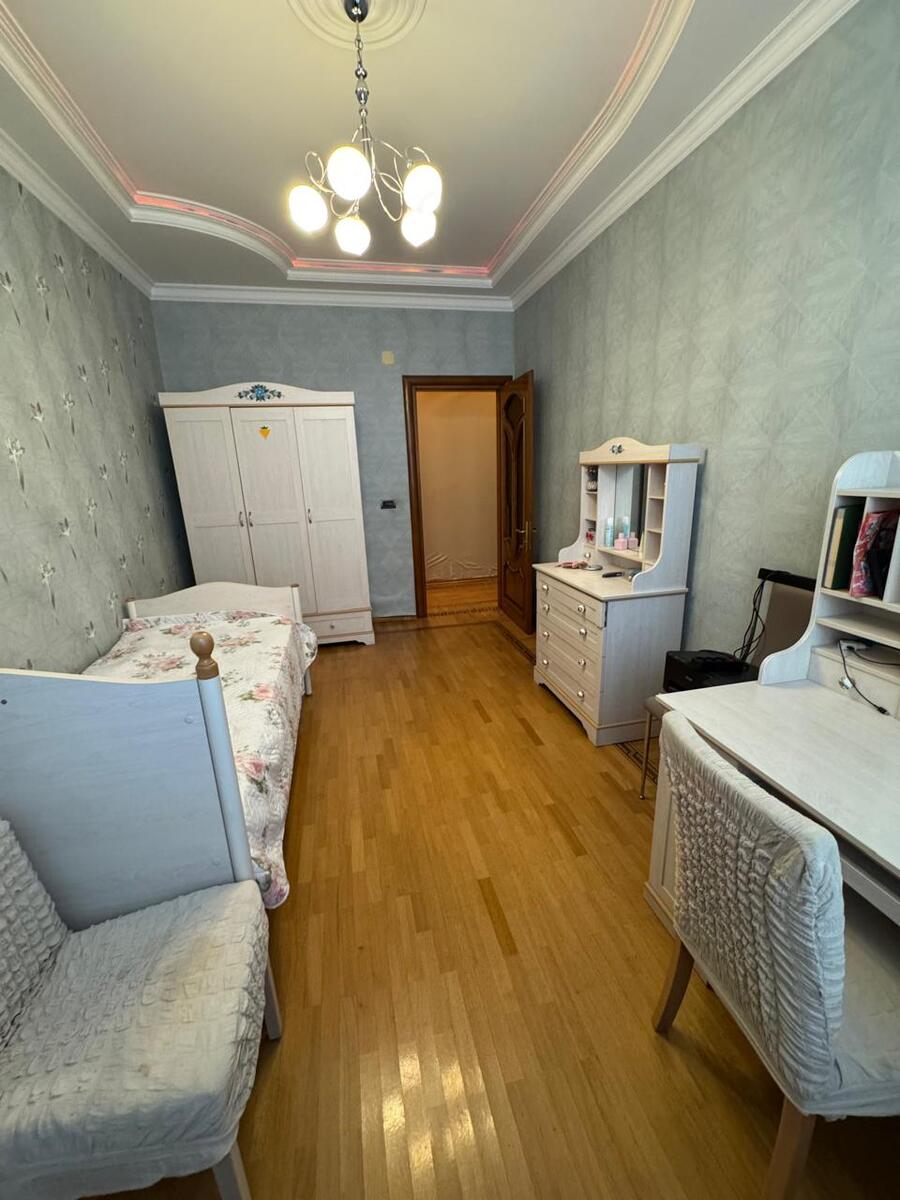 Satılır 4 otaqlı yeni tikili 185 m² — Mənzil, Bakı (12)