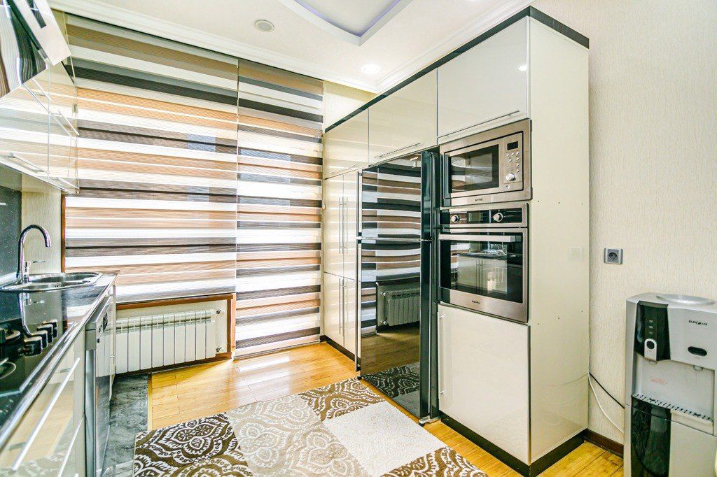 İcarəyə verilir 3 otaqlı yeni tikili 180 m² — Mənzil, Bakı (11)