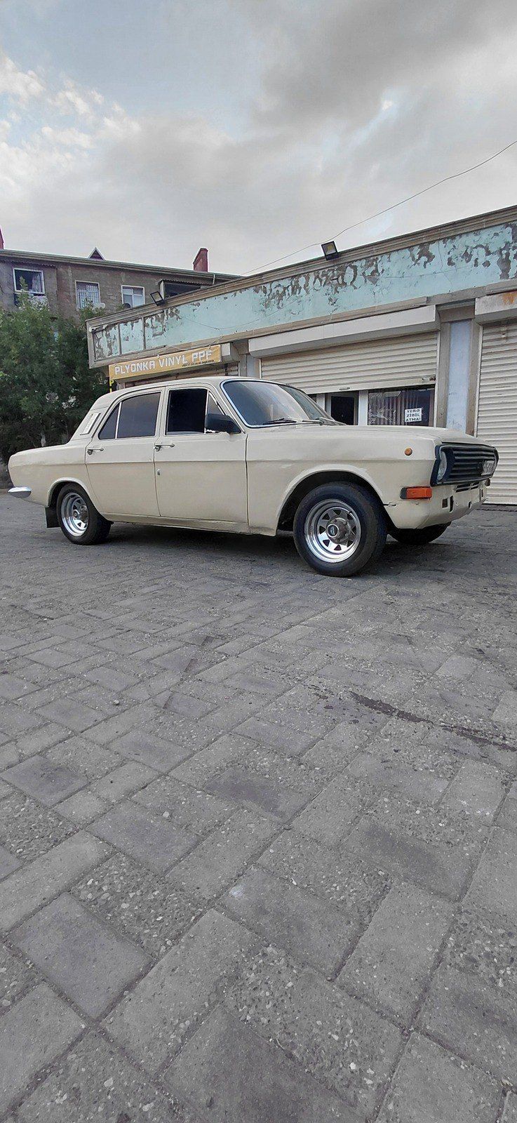 GAZ 24, 1985 il — Avtomobillər, Sumqayıt