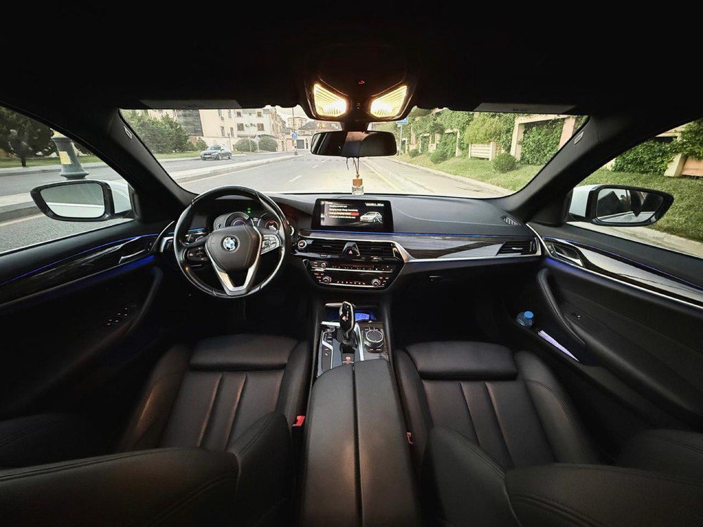 BMW 530e, 2.0 L, 12 kWh, 2018 il, 135 000 km — Avtomobillər, Bakı (9)