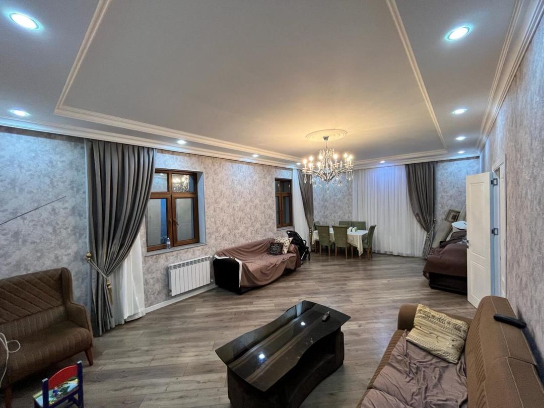 Satılır 5 otaqlı həyət evi/bağ evi 230 m² — Ev, villa, Bakı (4)