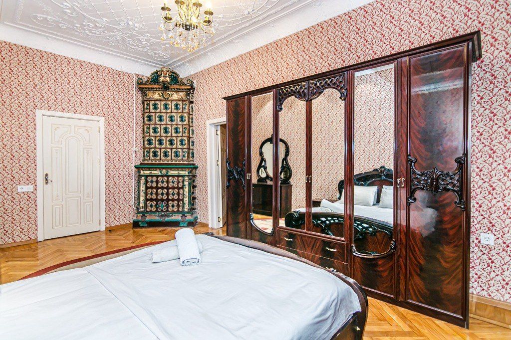 İcarəyə verilir 4 otaqlı köhnə tikili 130 m² — Mənzil, Bakı (9)