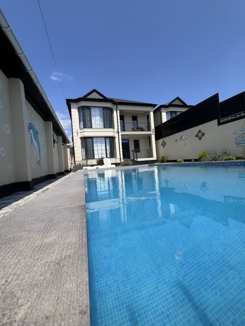 İcarəyə verilir 5 otaqlı həyət evi/bağ evi 250 m² — Qəbələ